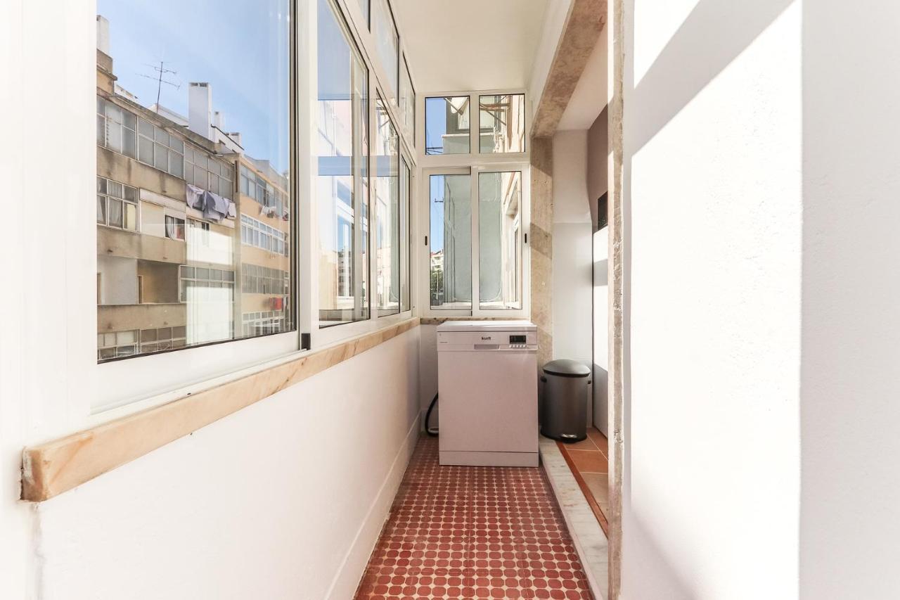 Vita Portucale ! Olaias Design With Terrace Lisboa Exterior foto