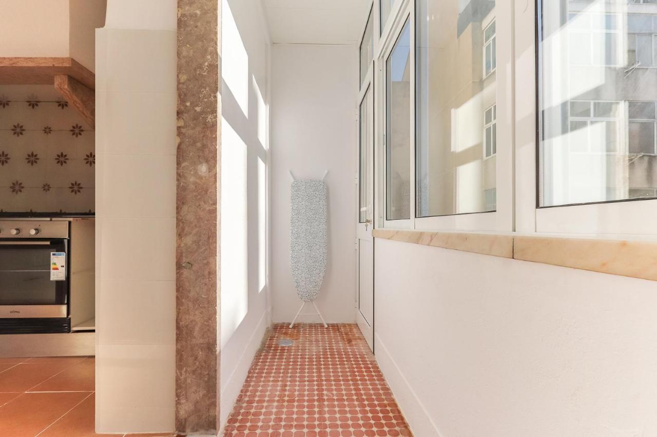 Vita Portucale ! Olaias Design With Terrace Lisboa Exterior foto